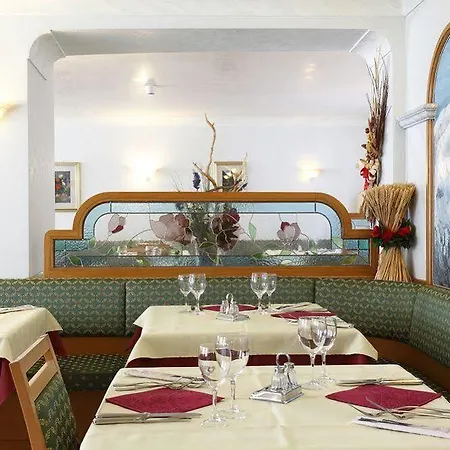 Hotel Emma
